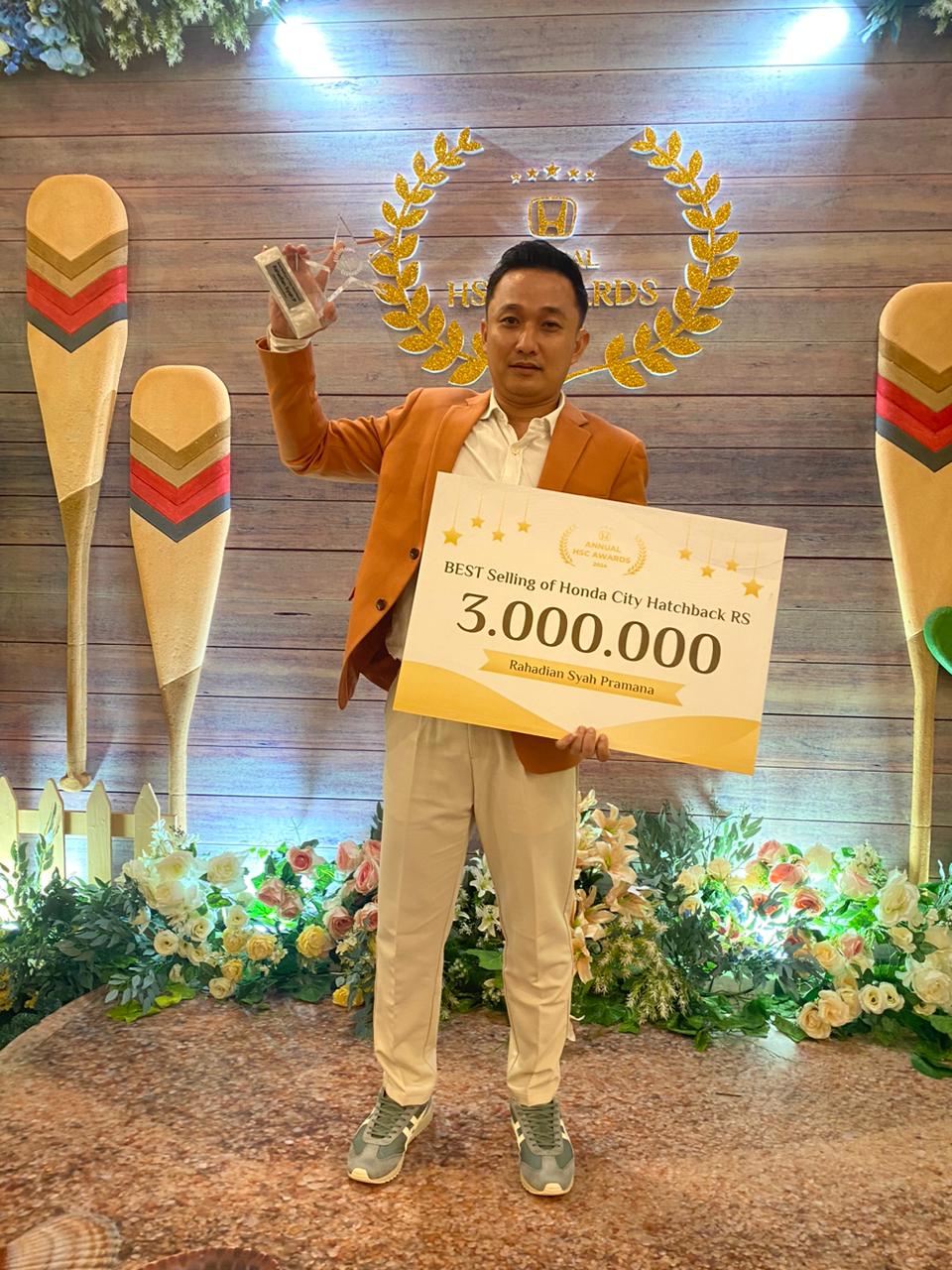 Rahardian Syah Pramana (Alex) - Sales Dealer Mobil Honda Semarang