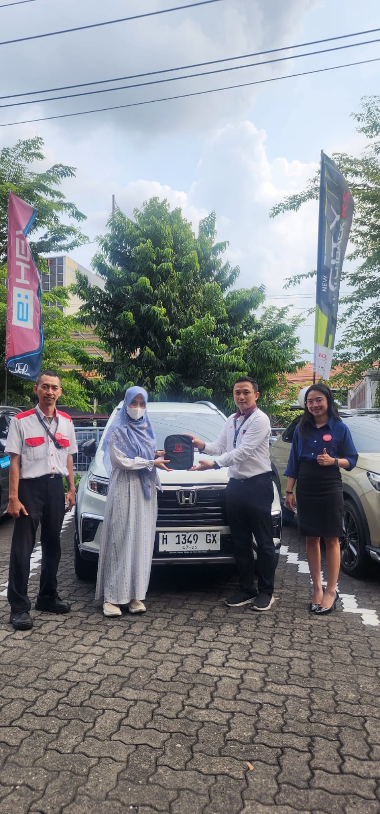 Serah Terima Dealer Mobil Honda Semarang 9